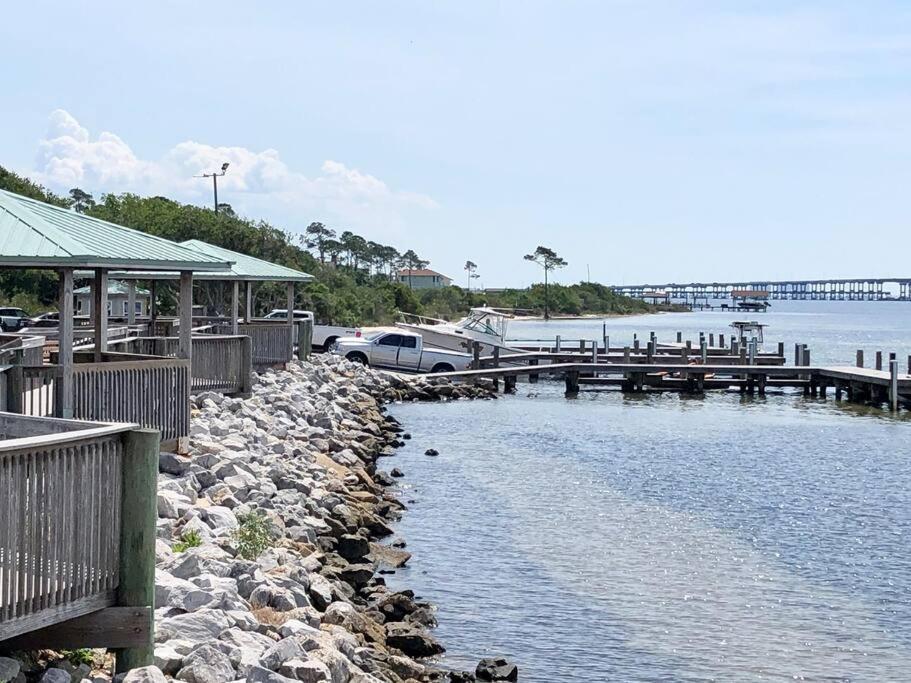 Life'S A Breeze - Updated 3Br 5Min To Pcola Beach Gulf Breeze Buitenkant foto